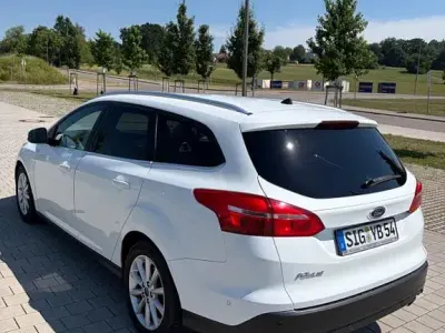 Gebraucht Ford Focus Business Edition 150 PS (110 kW) 2015 Weiß Limousine