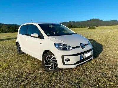 Gebraucht VW up! high up! 75 PS (55 kW) 2019 Weiß Kleinwagen