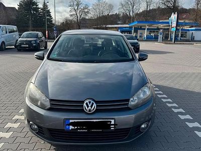 Gebraucht VW Golf VI 105 PS (77 kW) 2012 Grau Kleinwagen