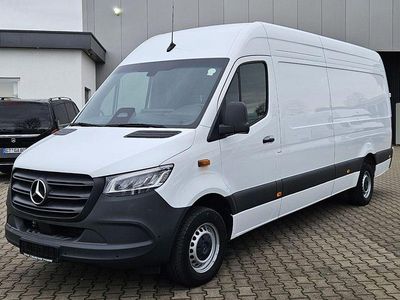 Weiß Gebraucht 2024 Mercedes Sprinter Van | 48.671 € (Etwas zu teuer)