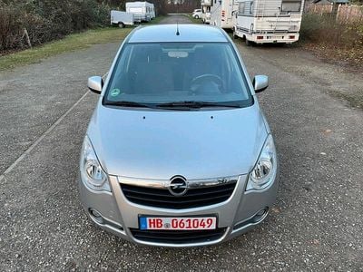 Silber Gebraucht 2008 Opel Agila Kleinwagen | 1.999 €