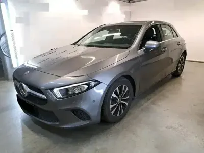 Gebraucht Mercedes A180 Advanced 116 PS (85 kW) 2023 Grau Limousine