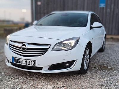 Gebraucht Opel Insignia Edition 163 PS (119 kW) 2014 Weiß Kombi