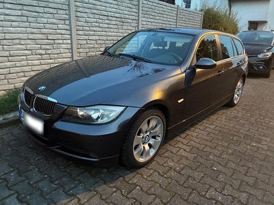 Gebraucht BMW 325 218 PS (160 kW) 2005 Grau Kombi