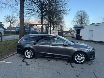 Gebraucht Ford Mondeo Titanium 165 PS (121 kW) 2018 Grau Kombi