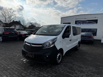 Weiß Gebraucht 2018 Opel Vivaro Van / Kleinbus | 24.999 €