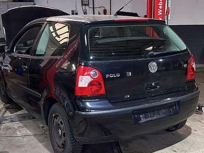 Gebraucht VW Polo Comfortline 64 PS (47 kW) 2003 Schwarz Kleinwagen