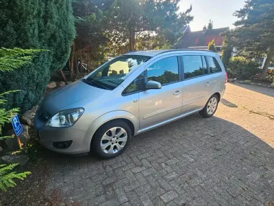 Gebraucht Opel Zafira 140 PS (102 kW) 2010 Van / Kleinbus