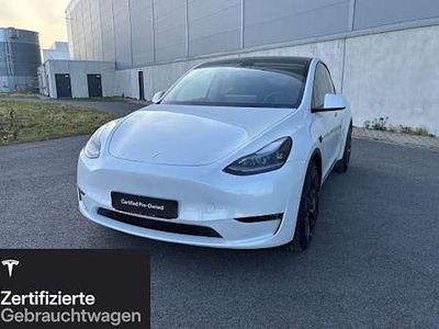 Weiß Gebraucht 2022 Tesla Model Y Performance SUV | 40.100 € (Etwas zu teuer)