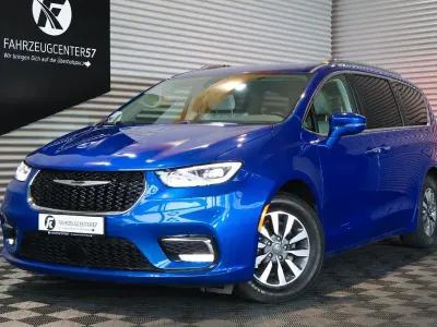 Gebraucht Chrysler Pacifica Touring 291 PS (214 kW) 2021 Blau Van