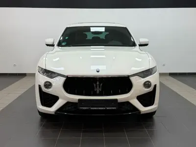 Gebraucht Maserati Levante 430 PS (316 kW) 2019 Weiß SUV