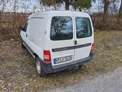Gebraucht Citroën Berlingo 75 PS (55 kW) 2007 Weiß Van / Kleinbus