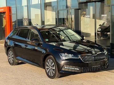 Gebraucht Skoda Superb 150 PS (110 kW) 2022 Schwarz Kombi