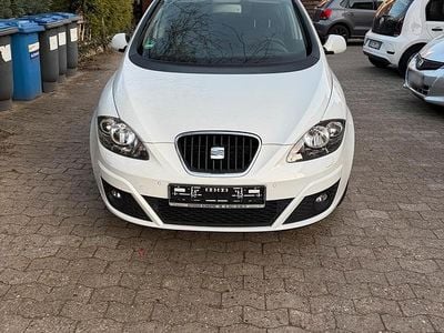 Gebraucht Seat Altea XL 105 PS (77 kW) 2014 Weiß Van / Kleinbus