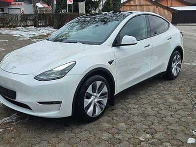Weiß Gebraucht 2022 Tesla Model Y SUV | 30.800 € (Fairer Preis)