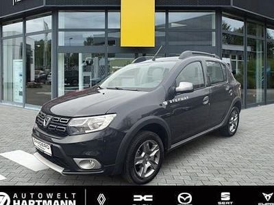 Gebraucht Dacia Sandero Prestige 90 PS (66 kW) 2020 Grau Limousine