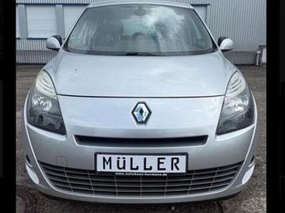 Silber Gebraucht 2010 Renault Scénic Van / Kleinbus | 4.499 €