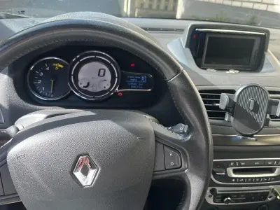 Gebraucht Renault Mégane III 110 PS (80 kW) 2014 Grau Coupé