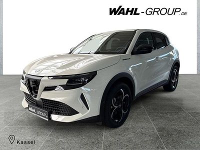 Neu Alfa Romeo Junior Edizione Speciale 136 PS (100 kW) 2025 Weiß SUV