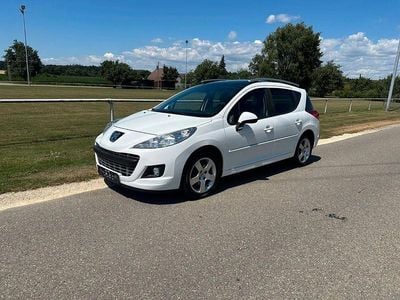 Gebraucht 2012 Peugeot 207 Premium Kombi | 5.200 € (Etwas zu teuer)