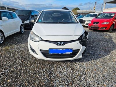 gebraucht Hyundai i20 1.1 CRDi FIFA World Cup EDITION Klima.Euro.5