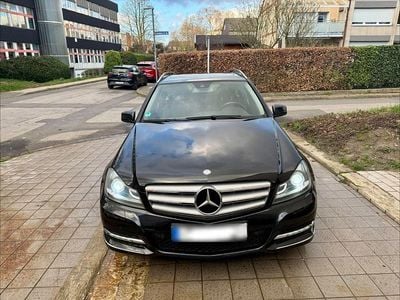Gebraucht Mercedes C180 Avantgarde 156 PS (114 kW) 2011 Schwarz Kombi