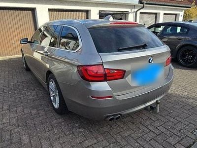 Używany BMW 520 184 KM (135 kW) 2013 Złoty Kombi
