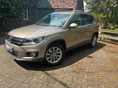 Gebraucht VW Tiguan Trendline 122 PS (89 kW) 2012 Beige SUV