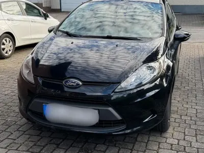 Gebraucht Ford Fiesta Trend 82 PS (60 kW) 2011 Schwarz Limousine
