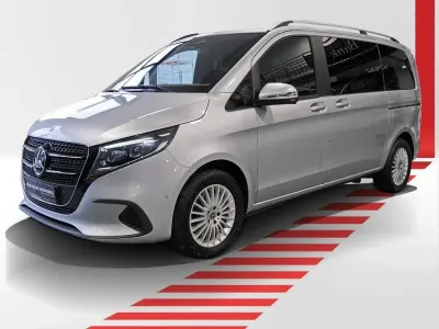 Usata Mercedes V220 Style 163 CV (119 kW) 2025 Argento Monovolume