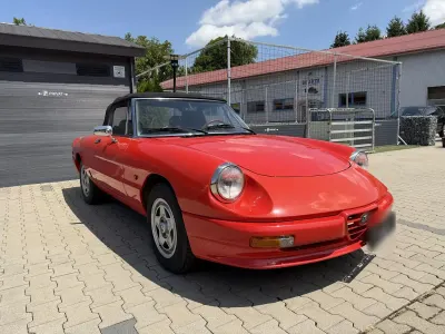 Gebraucht Alfa Romeo Spider 103 PS (75 kW) 1985 Rot Cabrio