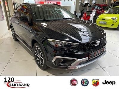 Gebraucht Fiat Tipo Cross 131 PS (96 kW) 2024 New nero (vr718/b)) (schwarz Limousine