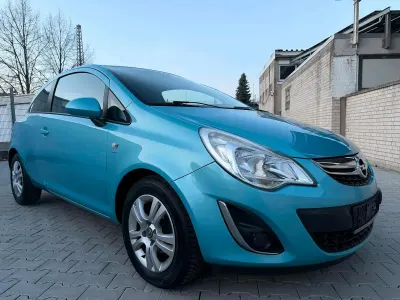 Gebraucht Opel Corsa 100 PS (73 kW) 2011 Blau Kleinwagen