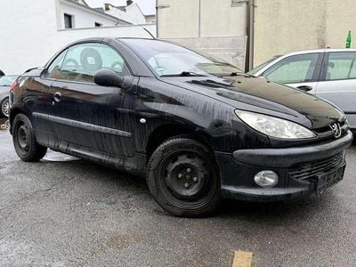 Gebraucht Peugeot 206 CC Roland Garros 109 PS (80 kW) 2003 Schwarz Cabrio