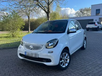 Używany Smart ForFour 71 KM (52 kW) 2015 Biały Hatchback