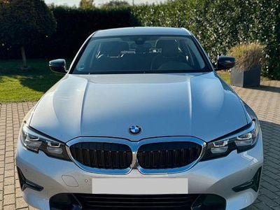 Gebraucht BMW 330e Sport Line 292 PS (214 kW) 2021 Silber Limousine