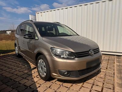 Gebraucht VW Touran Match 105 PS (77 kW) 2012 Braun Van / Kleinbus