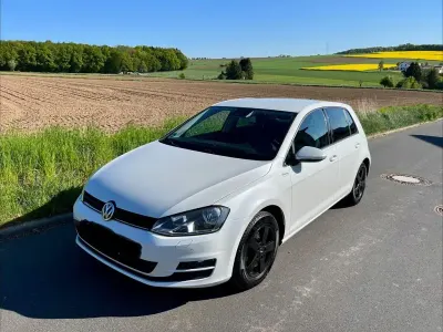 Gebraucht VW Golf VII Comfortline 150 PS (110 kW) 2016 Weiß Limousine