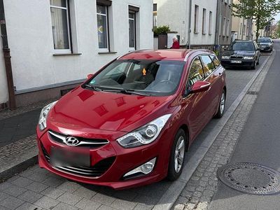 Usata Hyundai i40 136 CV (100 kW) 2014 Rosso Station wagon