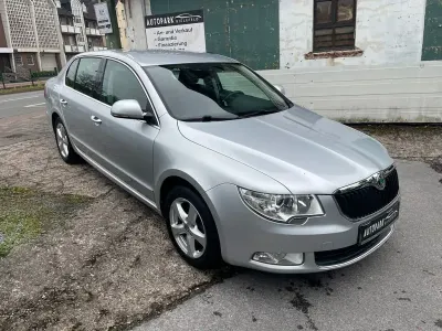 Gebraucht Skoda Superb Ambition 160 PS (117 kW) 2010 Silber Limousine