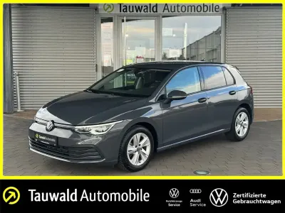 Second-hand VW Golf VIII Life 131 CP (96 kW) 2023 Gri Berlinǎ