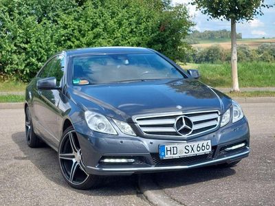 Mercedes E200