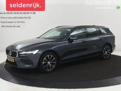 Gebraucht Volvo V60 Momentum 163 PS (119 kW) 2022 Blau Kombi