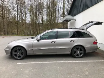 Gebraucht Mercedes E220 150 PS (110 kW) 2004 Kombi