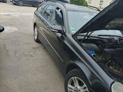 Mercedes E320