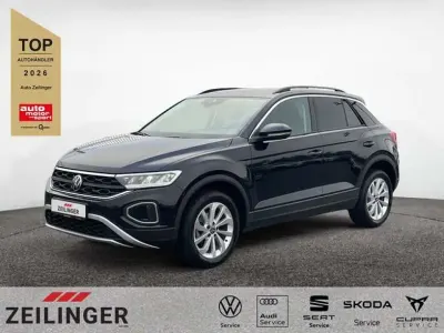 Gebraucht VW T-Roc Life 150 PS (110 kW) 2025 Deep black perleffekt SUV