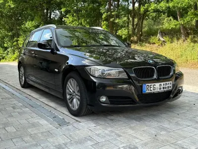 Gebraucht BMW 320 Lifestyle 170 PS (125 kW) 2011 Schwarz Kombi