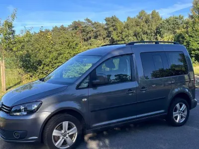 Gebraucht VW Caddy Maxi 102 PS (75 kW) 2013 Grau Van / Kleinbus