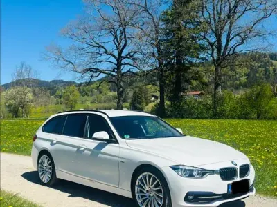 Second-hand BMW 318 Sport Line 136 CP (100 kW) 2015 Alb Berlinǎ