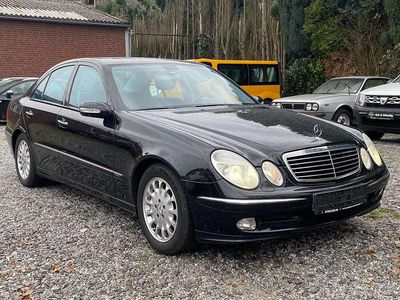 Gebraucht Mercedes E240 Avantgarde 177 PS (130 kW) 2004 Schwarz Limousine